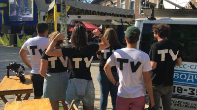 Batacratie in de greep van de vierde macht
